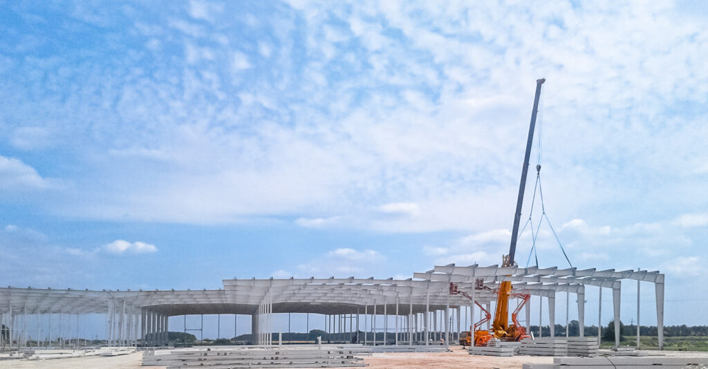 MARDOM – 3 hala o&nbsp;powierzchni 20.000 m2