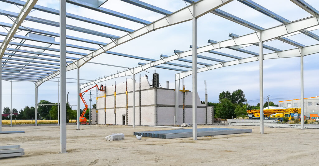 MARDOM – 3 hala o&nbsp;powierzchni 20.000 m2