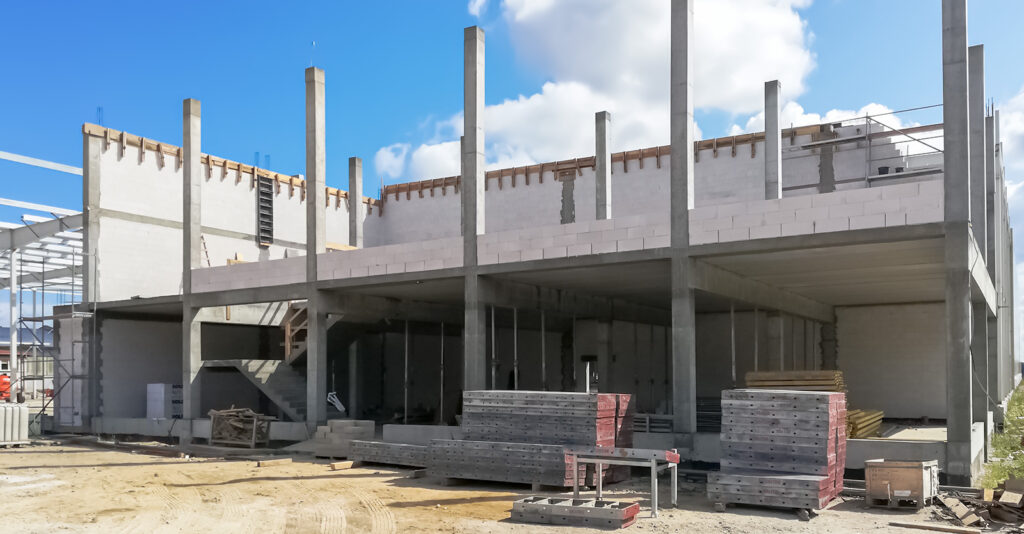 MARDOM – 3 hala o&nbsp;powierzchni 20.000 m2