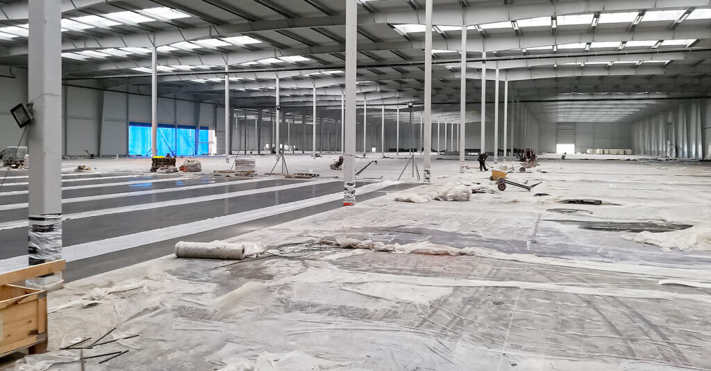 MARDOM – 3 hala o&nbsp;powierzchni 20.000 m2