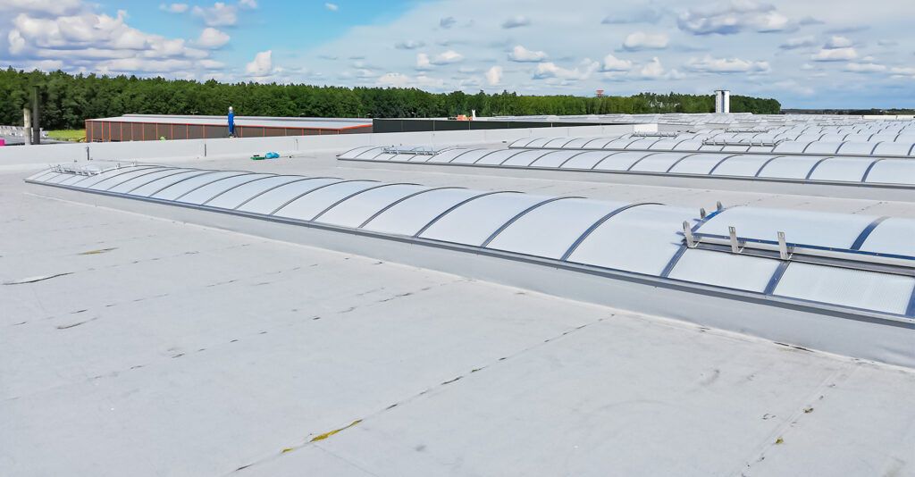 MARDOM – 3 hala o&nbsp;powierzchni 20.000 m2