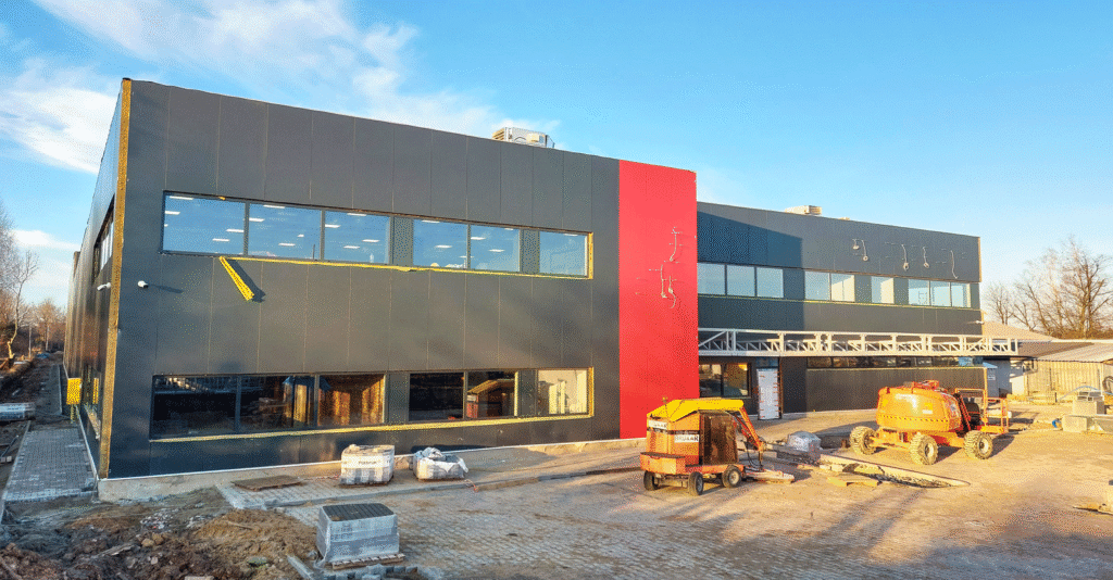 INTAP – hala dla producenta foteli autobusowych