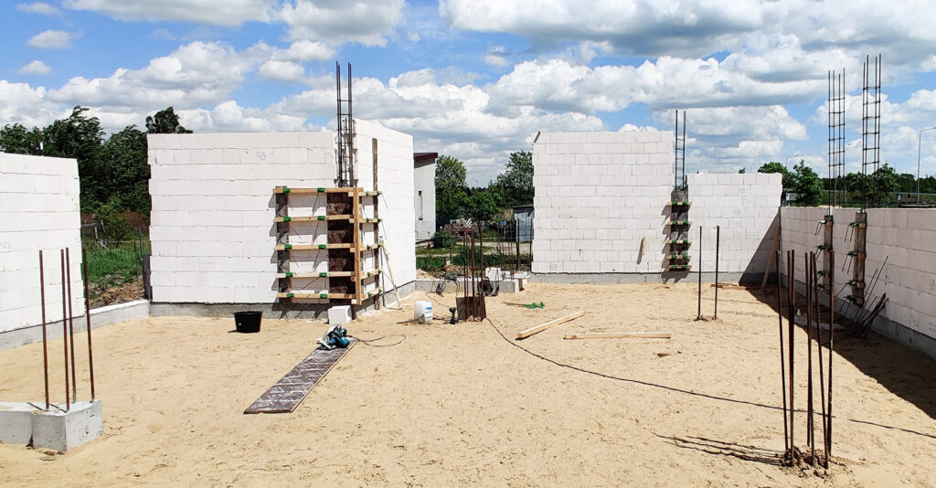 część socjalno-biurowa w budowie - hala magazynowa z częścią socjalno-biurową, dla Big Brands Group, Bukówka Stara, woj. mazowieckie