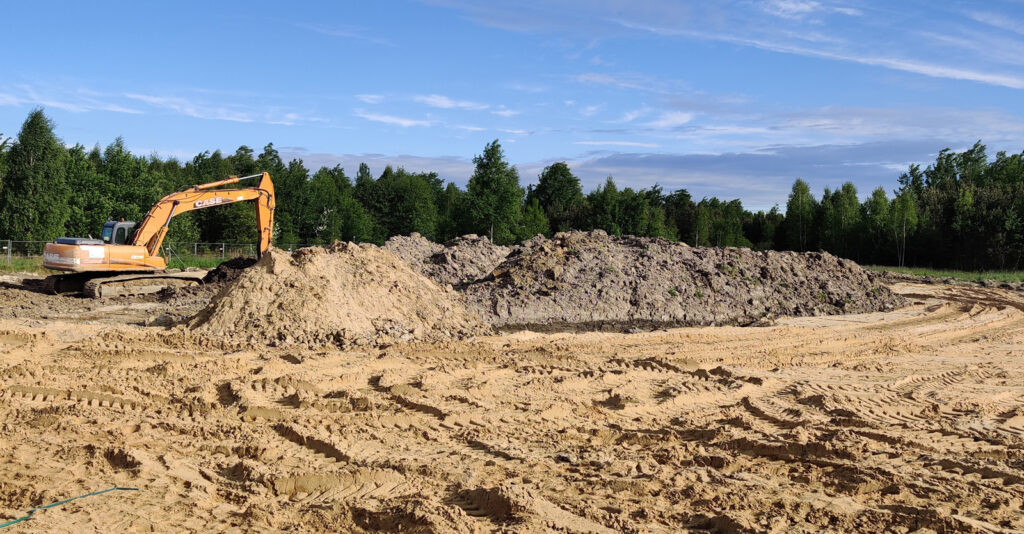 maszyny na placu budowy - inwestycja dla Big Brands Group, Bukówka Stara, woj. mazowieckie