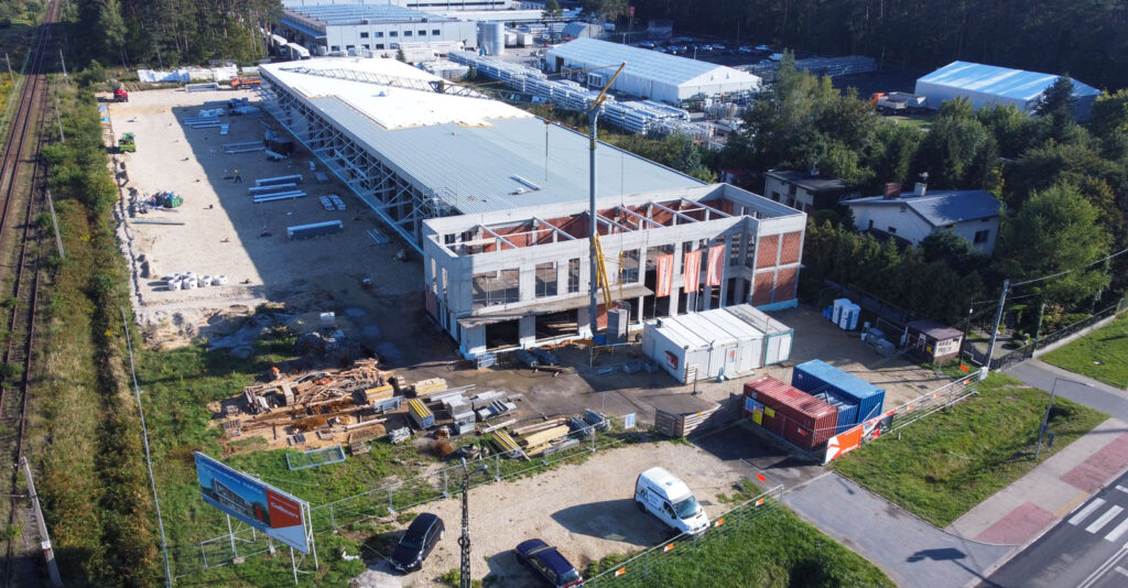 KAPICA – hala produkcyjna okien i&nbsp;drzwi