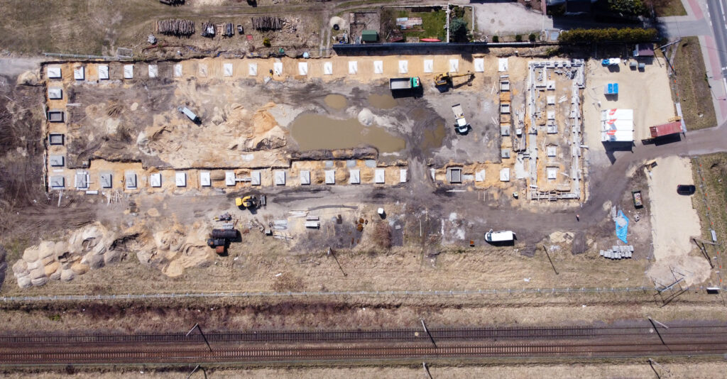 KAPICA – hala produkcyjna okien i&nbsp;drzwi