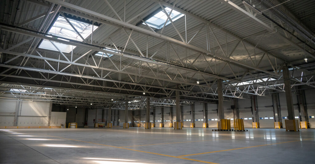 hala crossdock wnętrze