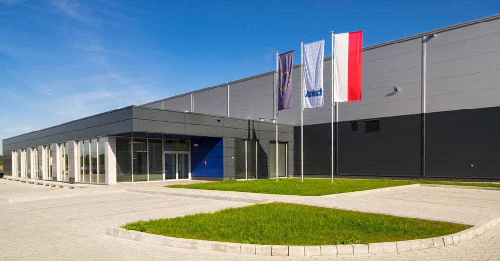 obiekt magazynowo-usługowy Bardusch - hala stalowa, zrealizowana przez CoBouw Polska, w Bochni, woj. małopolskie