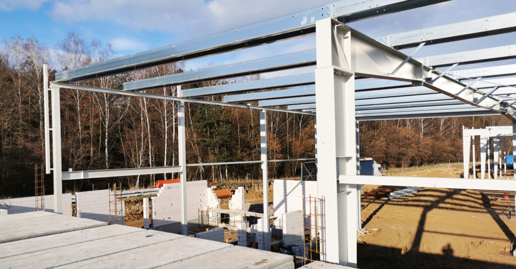 budowa budynku biurowego przy hali - budowa dla inwestora zagranicznego, przez CoBouw Polska, w Jastrowie, w woj. wielkopolskim