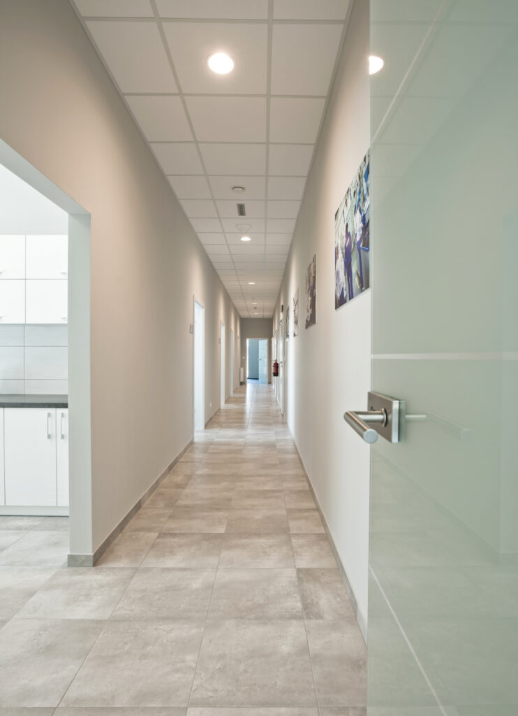 hol - hala stalowa, zrealizowana przez CoBouw Polska, dla Bardusch Polska, w Bochni, woj. małopolskie