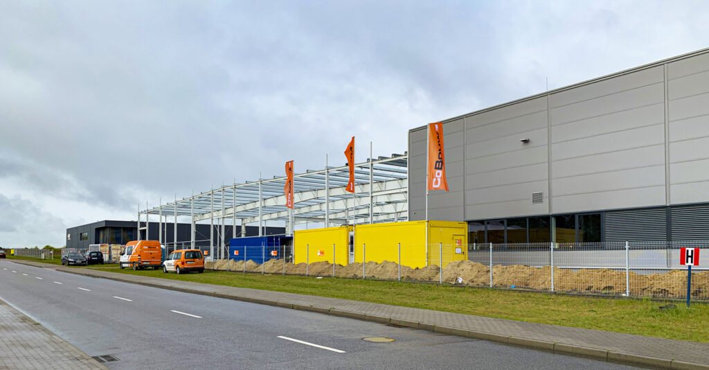 rozbudowa inwestycji Viscon - projekt i budowa, dla firmy Viscon, przez CoBouw Polska, hale stalowe, w woj. pomorskim, Płaszewko