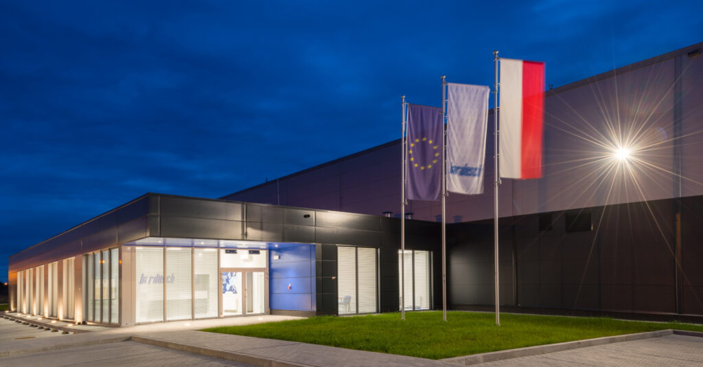 widok od strony biura - inwestycja dla Bardusch Polska, generalny wykonawca CoBouw Polska, pralnia przemysłowa, woj. małopolskie