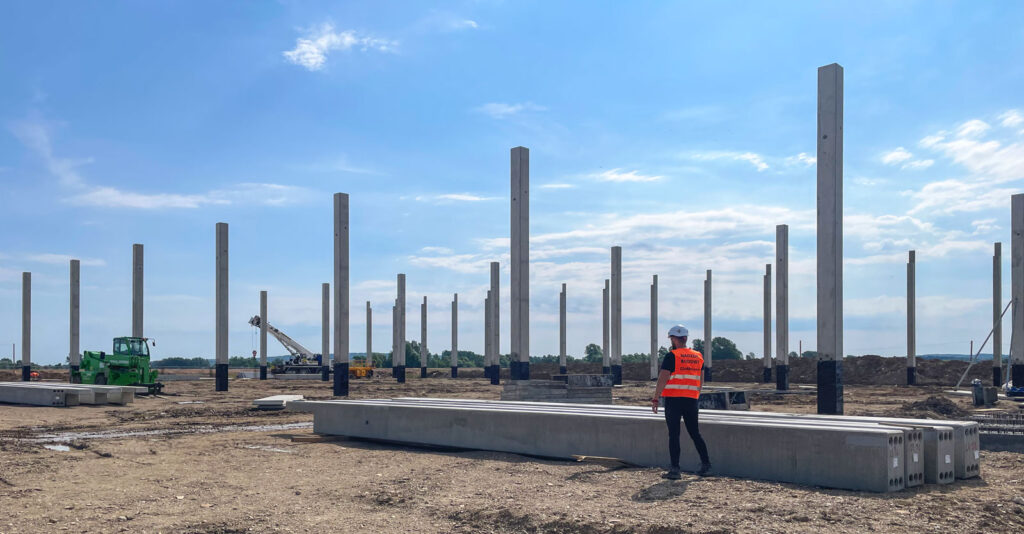 PLS ONE – hala magazynowa dla branży logistycznej