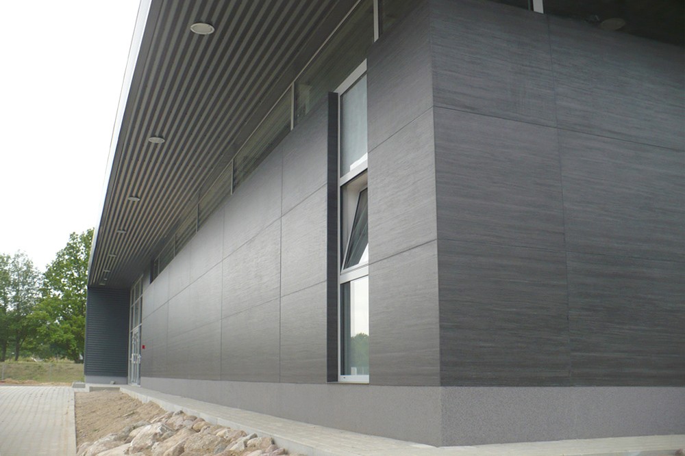 okna aluminiowe - budynek socjalno-budowlany, firma Van Den Block, Lublew Gdański