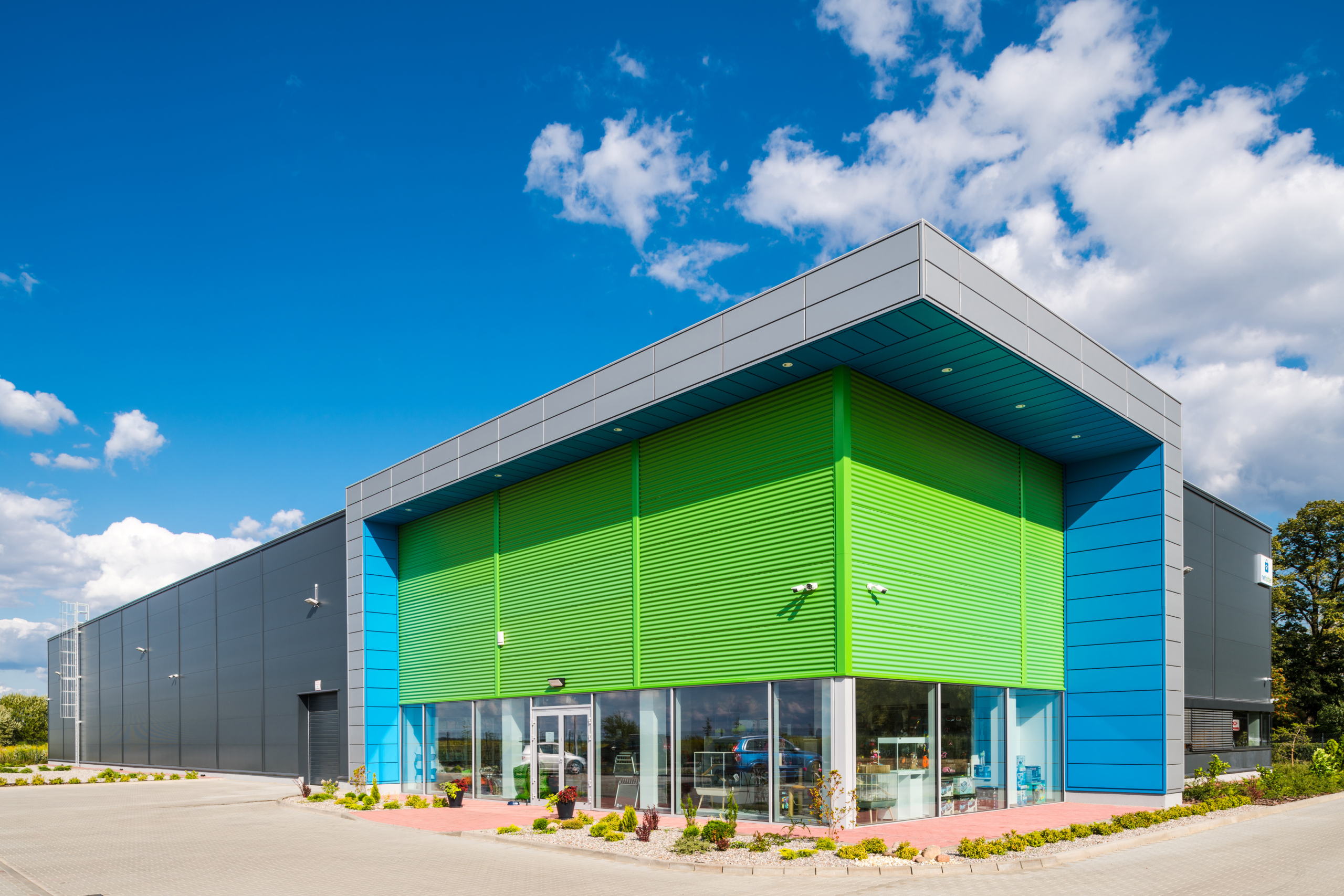 hala dla hurtowni online - siedziba sklepu internetowego, projekt i budowa CoBouw Polska