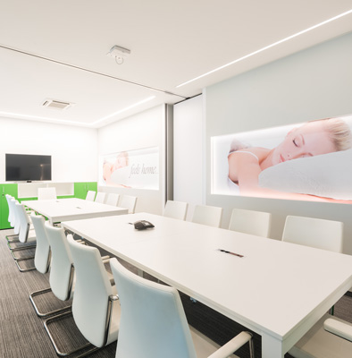 sala konferencyjna w biurowcu